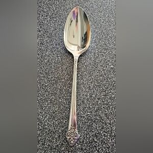 1881 Rogers Oneida 1948 Plantation Silver Plate Serving Spoon